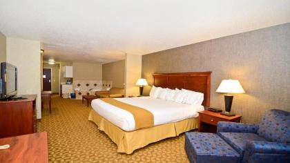 Holiday Inn Express Hotel & Suites Fort Atkinson an IHG Hotel - image 10