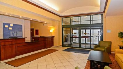 Holiday Inn Express Hotel & Suites Fort Atkinson an IHG Hotel - image 15