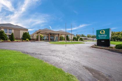 Quality Inn  Suites Fort Atkinson