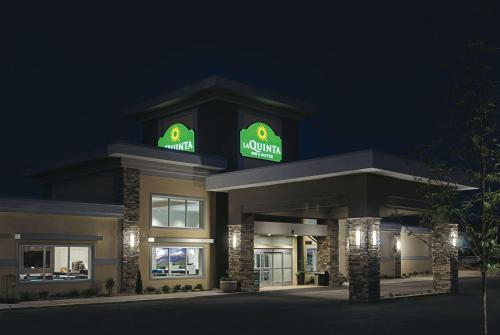 La Quinta Inn & Suites by Wyndham Fort Collins Colorado - main image