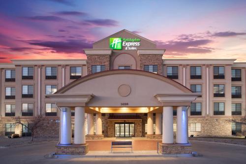 Holiday Inn Express Hotel & Suites Fort Collins an IHG Hotel - main image