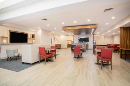 Holiday Inn Express Hotel & Suites Fort Collins an IHG Hotel - image 3