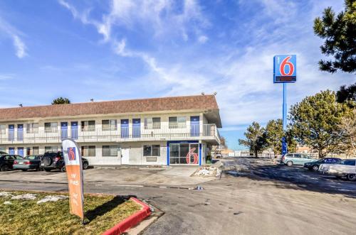 Motel 6-Fort Collins CO - main image