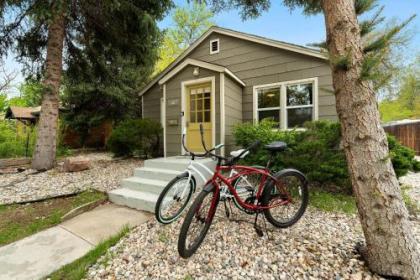 Charming Old Town Bungalow with FREE Cruiser Bikes - image 2