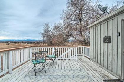 Lovely Barn Loft with Mtn Views on Horse Estate - image 2