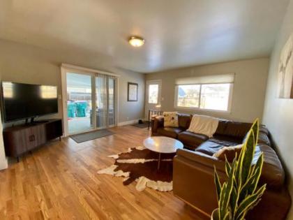 Fun & Funky Family-Friendly home near Old Town! Fort Collins