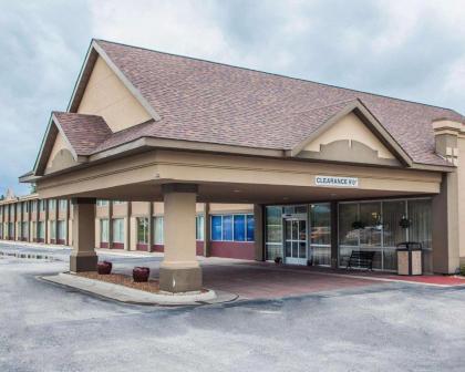 Quality Inn Fort Dodge - image 14