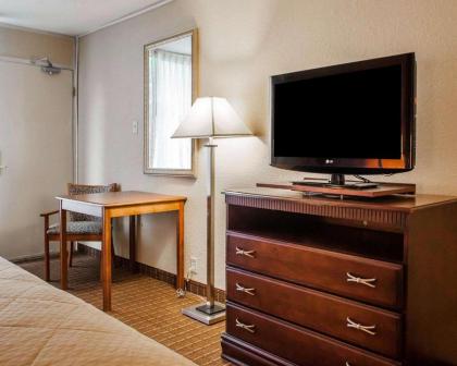 Quality Inn Fort Dodge - image 8