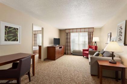 Country Inn & Suites by Radisson Fort Dodge IA - image 7