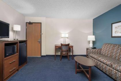 AmericInn by Wyndham Fort Dodge - image 5