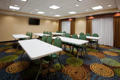 Holiday Inn Express & Suites Fort Dodge an IHG Hotel - image 15