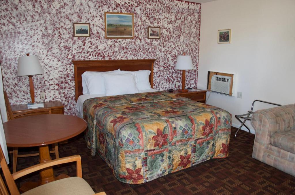 Sara Glen Motel - image 3