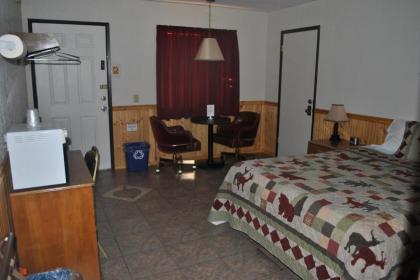 Aspen Inn - image 15