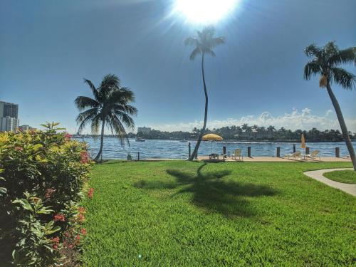 Fort Lauderdale Yacht & Beach Club 316 - image 5