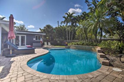 Ground-Level Wilton Manors Home with Outdoor Oasis! - image 10