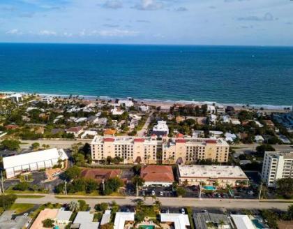 Perfect Beach Escape - Walk to Fort Lauderdale Beach - image 3