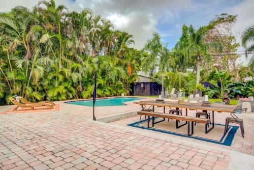 Breathtaking House and Backyard Near Wilton Manors - main image