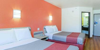 Motel 6-Fort Lupton CO - image 9