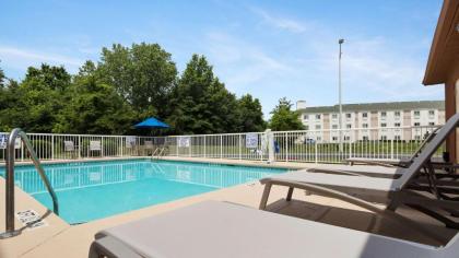 Best Western Carowinds - image 8