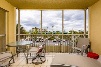 Sand Caper 202 Sleeps 4 Gulf Front 2 Bedrooms Elevator Heated Pool - image 4