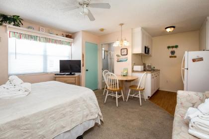 Polynesian Village 11 Sleeps 3 Studio Beach View - image 11