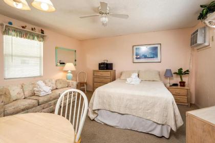 Polynesian Village 11 Sleeps 3 Studio Beach View - image 9