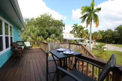 122 Falkirk Island Cottage Fort myers Beach Florida