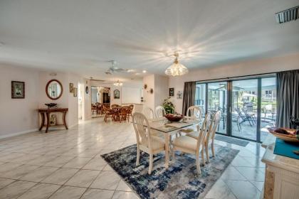 8305 Estero Boulevard - image 14