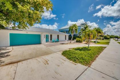 8305 Estero Boulevard - image 2