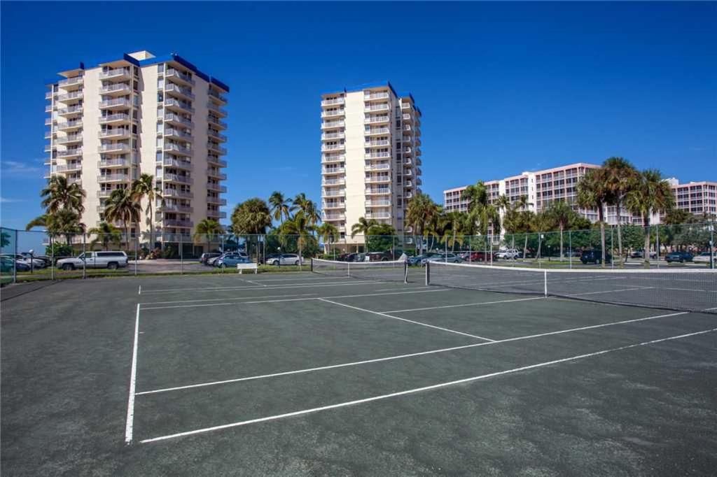 Estero Beach & Tennis 507A 1 BR Sleeps 4 Heated Pool Elevator - image 2