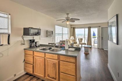 Fort Myers Beach House with Private Deck and Gulf Views - image 10