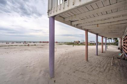 Fort Myers Beach House with Private Deck and Gulf Views - image 17