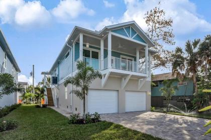 5545 Palmetto Street by Coastal Vacation Properties