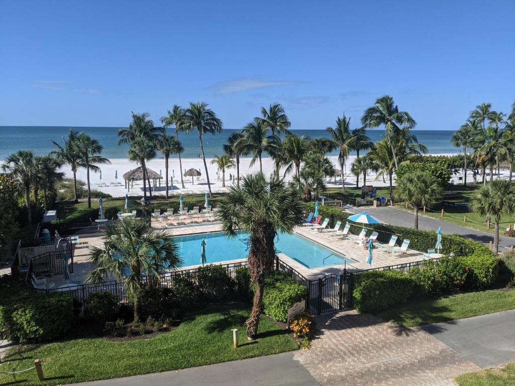 Caper Beach Club 412 by Coastal Vacation Properties - main image