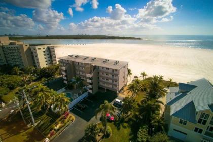 Castle Beach # 101 by Coastal Vacation Properties - image 6