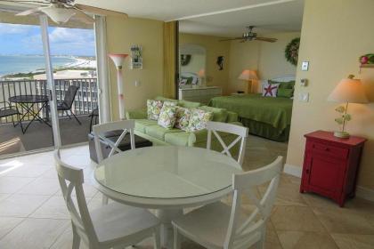 Estero Beach & Tennis 1106A by Kathy Nesbit Vacations - image 13