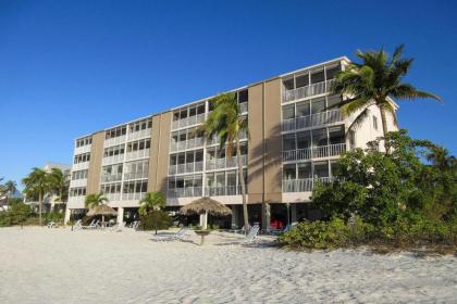 Castle Beach 302 by Kathy Nesbit Vacations Fort myers Beach Florida