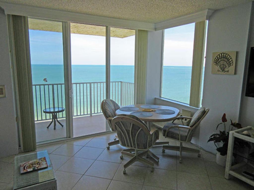 Estero Beach & Tennis 1103B by Kathy Nesbit Vacations - image 2