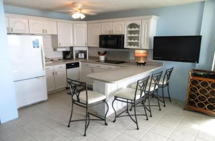 Estero Beach & Tennis 1006C by Kathy Nesbit Vacations - image 14