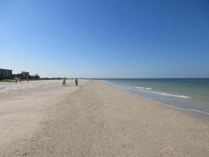 Estero Beach & Tennis 1006C by Kathy Nesbit Vacations - image 9