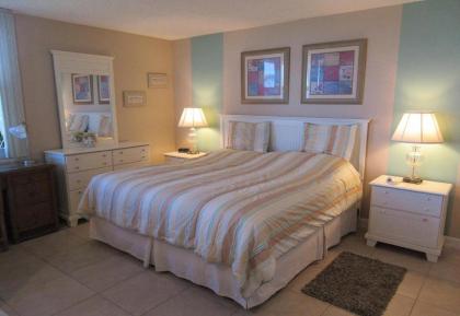 Estero Beach & Tennis 204B by Kathy Nesbit Vacations - image 13