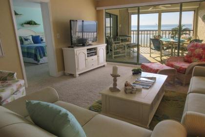 Eden House 402 by Kathy Nesbit Vacations Fort myers Beach