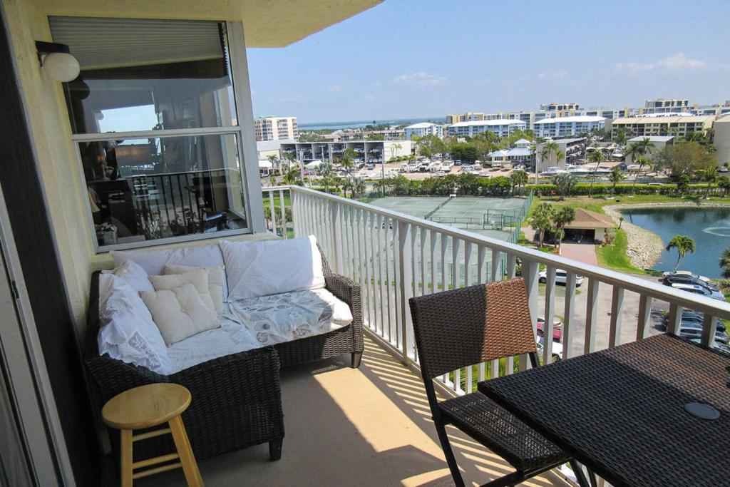 Estero Beach & Tennis 701B by Kathy Nesbit Vacations - image 5