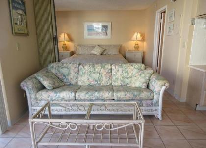 Estero Beach & Tennis 408A by Kathy Nesbit Vacations - image 4