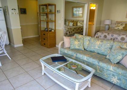 Estero Beach & Tennis 307A by Kathy Nesbit Vacations - image 17