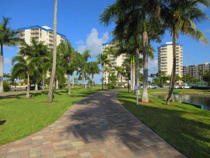 Estero Beach & Tennis 307A by Kathy Nesbit Vacations - image 8