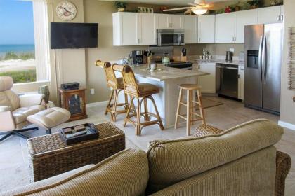 Estero Beach & Tennis 303B by Kathy Nesbit Vacations - image 13