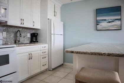 Estero Beach & Tennis 206B by Kathy Nesbit Vacations - image 18