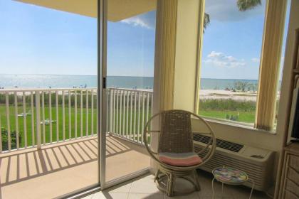 Estero Beach & Tennis 205A by Kathy Nesbit Vacations - image 5