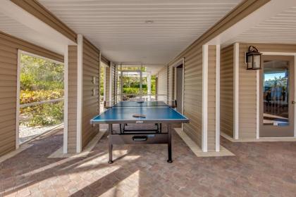 21381 Widgeon Terrace - Beautiful Compound on Peninsula w Large Pool - image 11